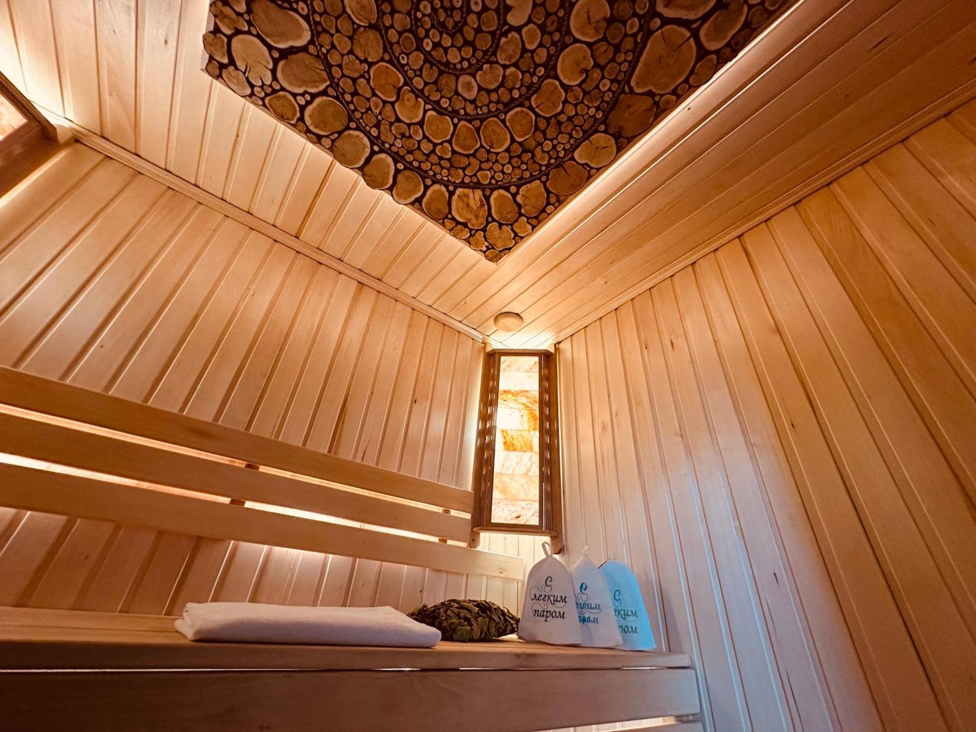 Lion Hotel Astana Luaran gambar